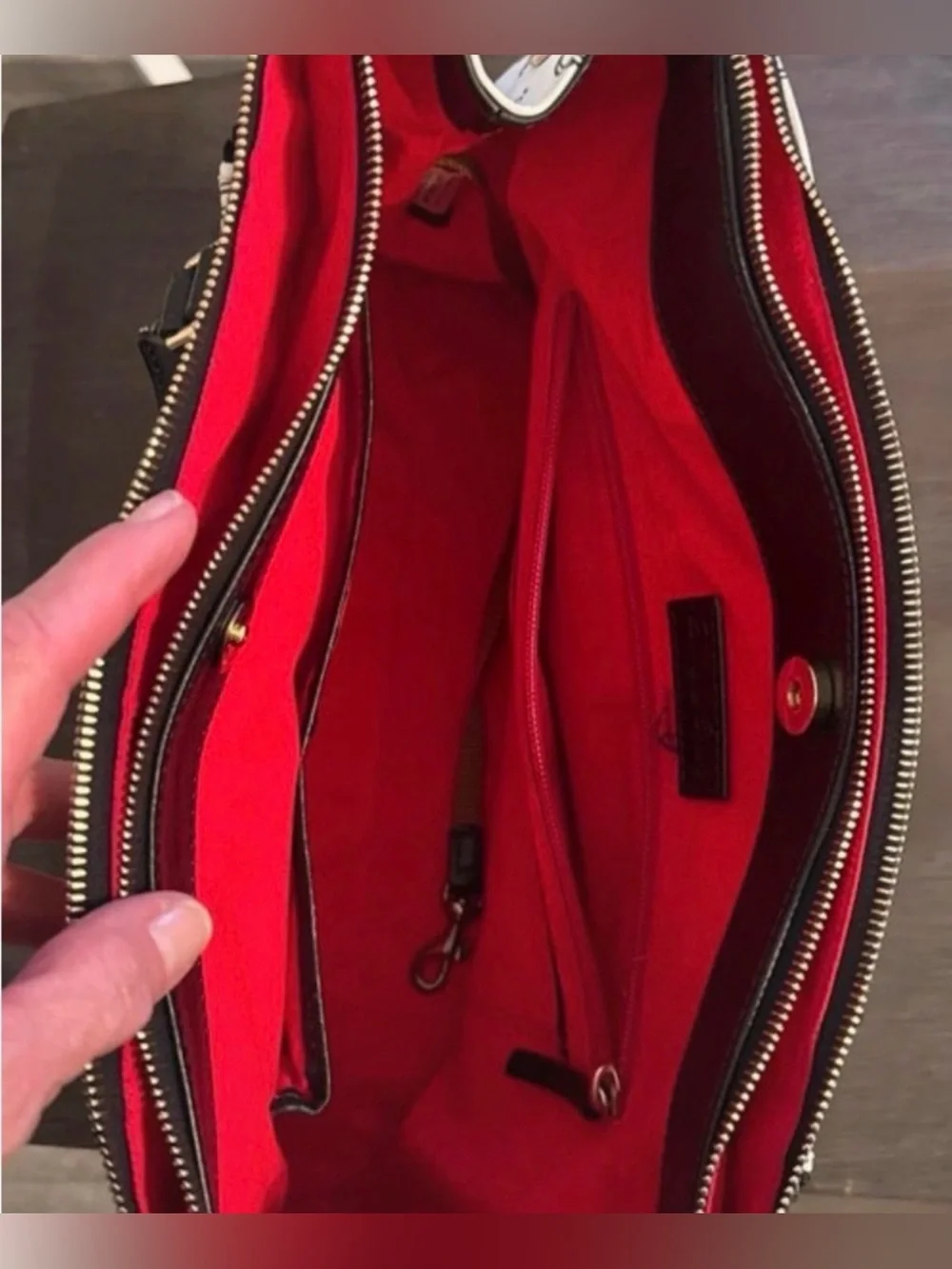 Dooney & Bourke Signature Bag - EUC